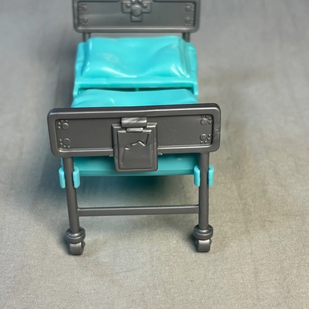 Vintage 1995 Tonka Littlest Pet Shop Hospital Bed Get Better Center Accessory